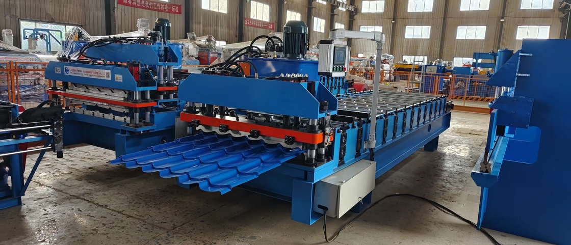 Plc কন্ট্রোল 8-15m/মিনিট রুফ রোল ফর্মিং মেশিন প্রি পেইন্টেড স্টিলের কয়েলের জন্য