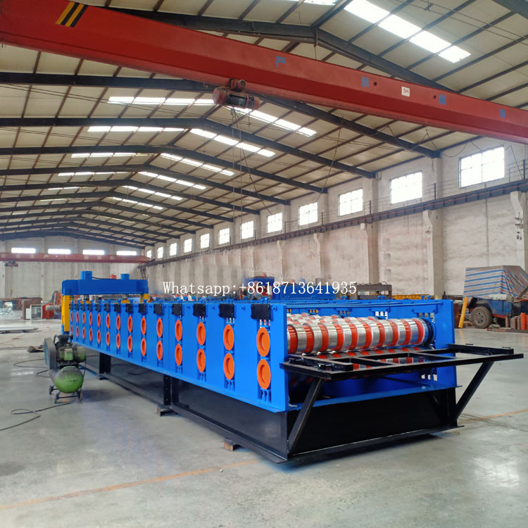 পিএলসি নিয়ন্ত্রিত 2.5T দক্ষ উত্পাদন জন্য corrugated ছাদ শীট রোল গঠন মেশিন