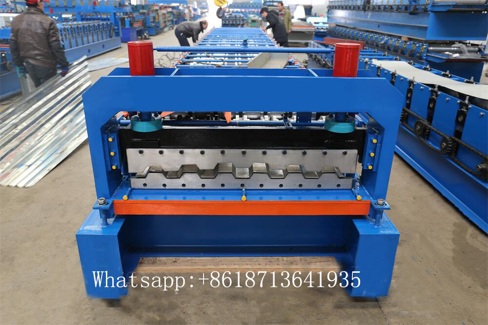 পিএলসি নিয়ন্ত্রিত 2.5T দক্ষ উত্পাদন জন্য corrugated ছাদ শীট রোল গঠন মেশিন